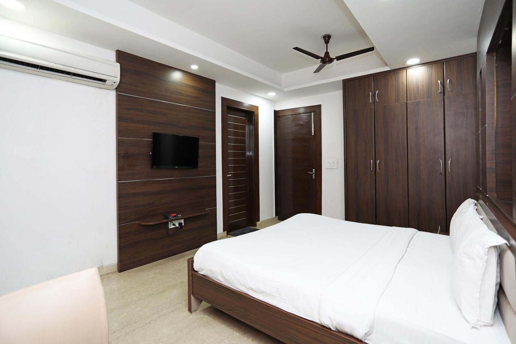 לקנאו Hotel O Sainik Inn מראה חיצוני תמונה